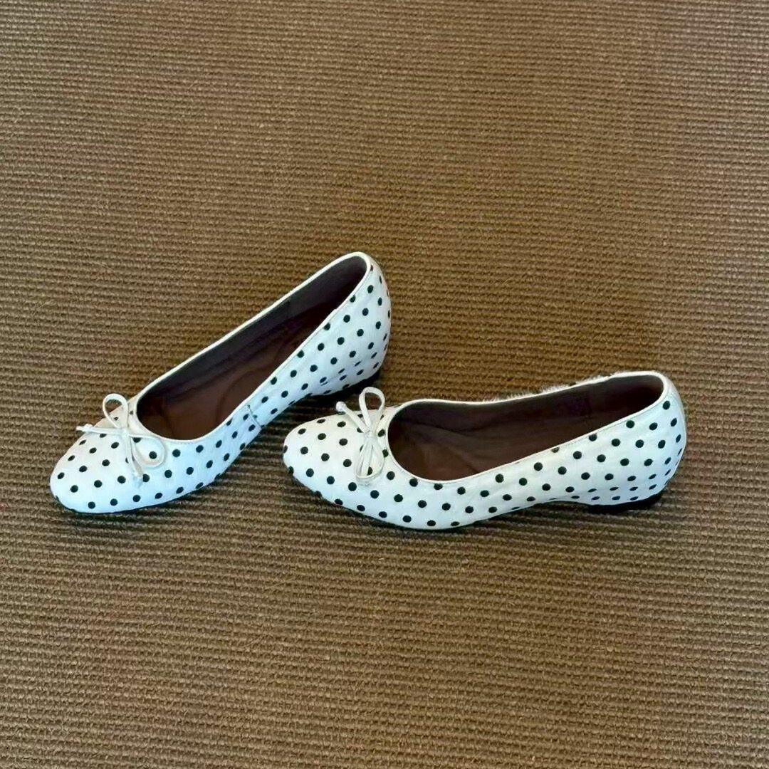 Damen Ballerinas mit klassischem Punktedesign und flexiblem Komfortfußbett R&B