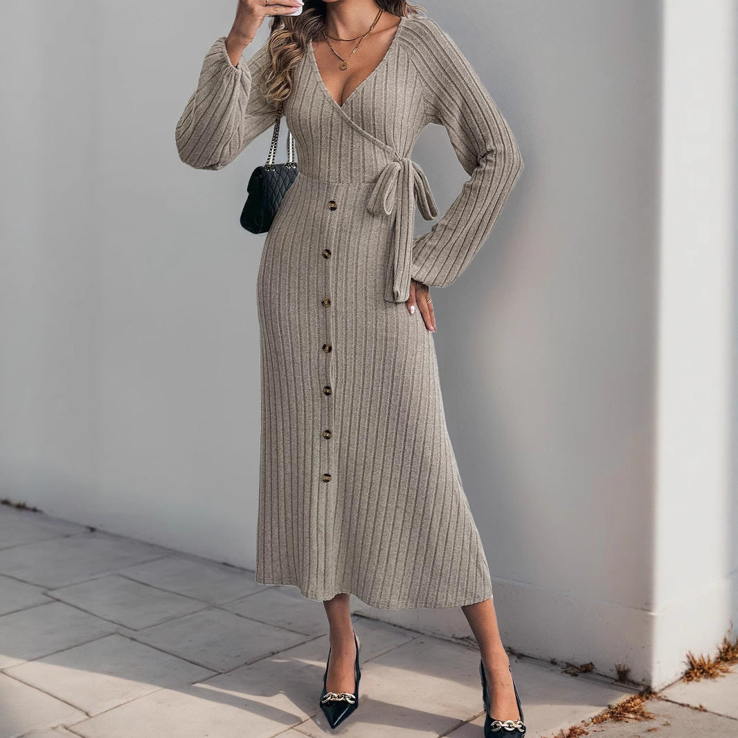Damen Wickelkleid mit eleganten Rüschendetails und taillierbarem Gürtel R&B