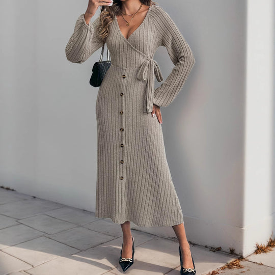 Damen Wickelkleid mit eleganten Rüschendetails und taillierbarem Gürtel R&B