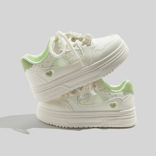 Damen Sneakers mit verspieltem Herzen-Motiv und atmungsaktiver Oberflächenstruktur R&B
