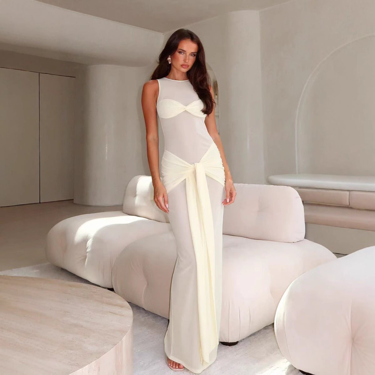 Damen Elegantes Maxikleid mit raffiniertem Wickel-Design und Transparenten Einsätzen R&B