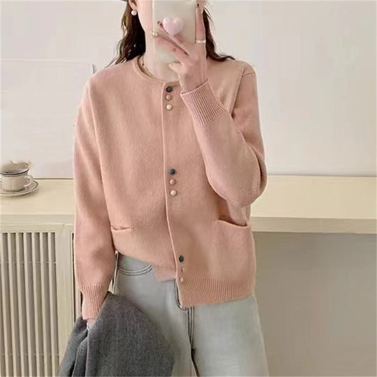 Damen gemütliche Strickjacke mit bunten Knöpfen und praktischen Taschen R&B