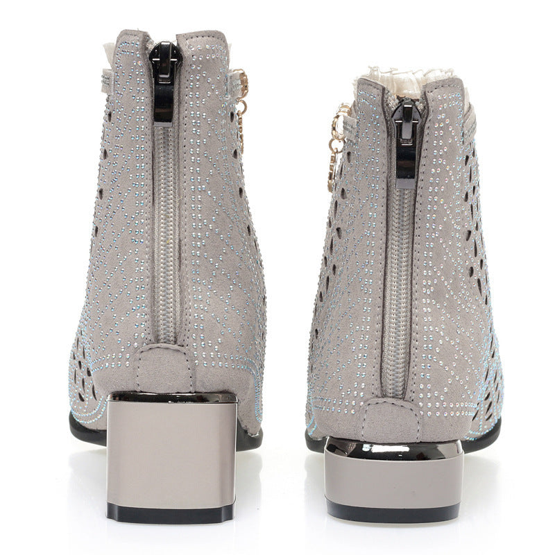 Damen elegante Stiefeletten mit funkelnden Strassdetails und modischem Lochmuster R&B