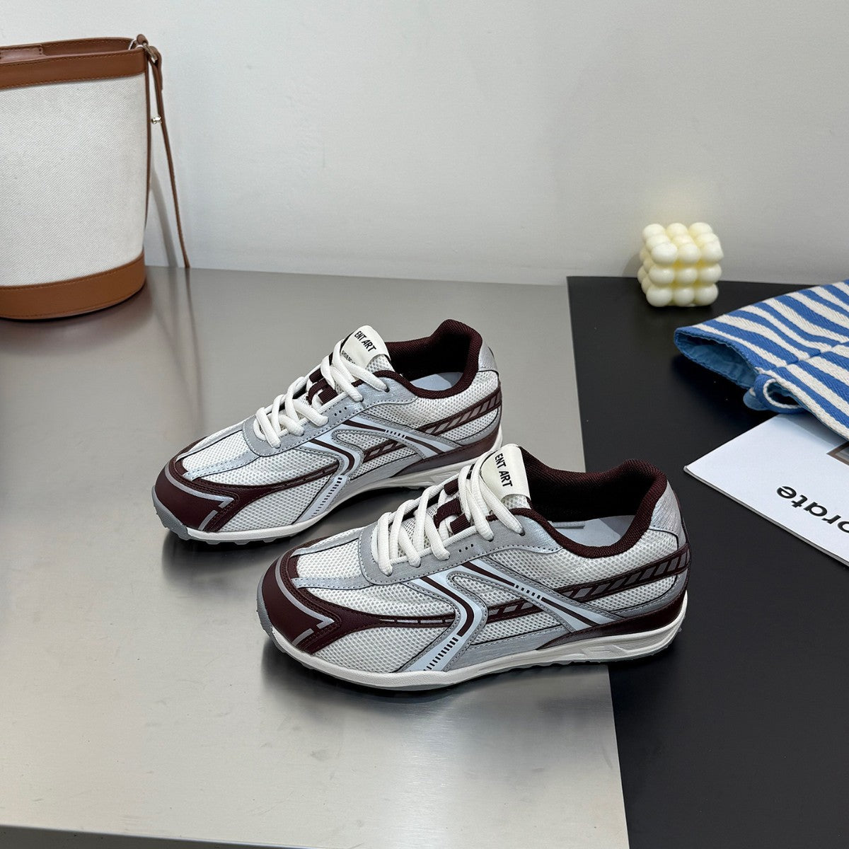 Damen sportliche Mesh-Sneaker mit dämpfender Sohle und atmungsaktivem Design R&B