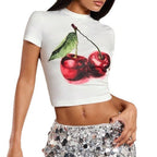 Damen Crop-T-Shirt mit fruchtigem Kirschmotiv und figurbetontem Schnitt R&B