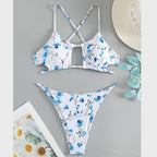 Damen Triangel-Bikini mit versetzten Trägern und floralem Muster
