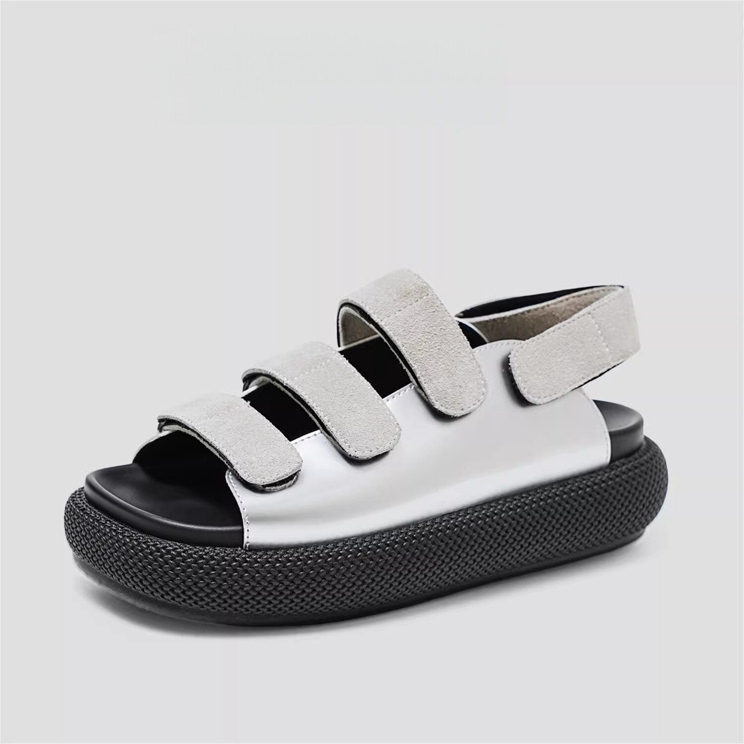 Damen Komfortable Sandalen mit verstellbaren Klettverschlüssen und luftiger Sohle R&B