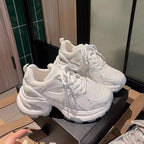 Damen Sportliche Sneakers mit atmungsaktivem Mesh-Obermaterial und dämpfender Sohle R&B