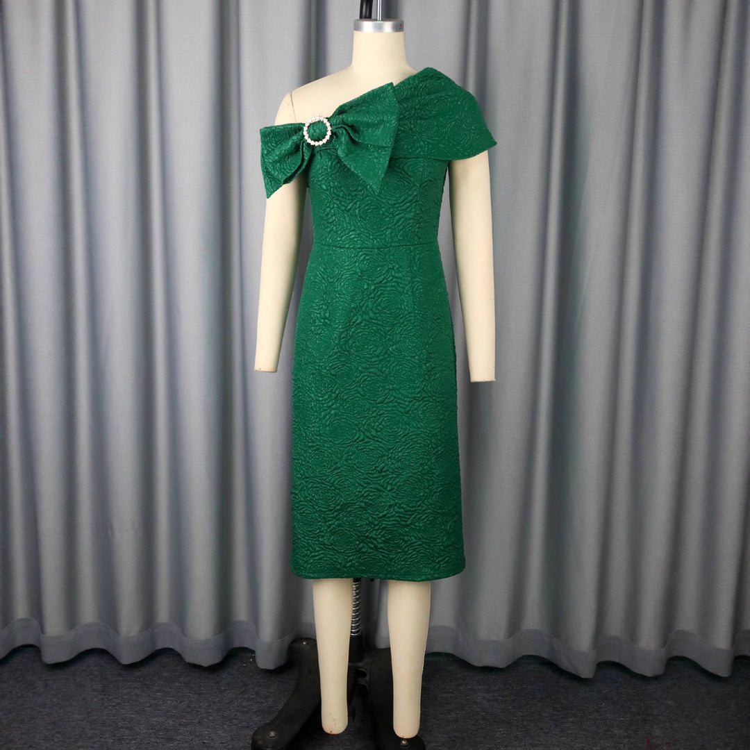 Damen elegantes Etuikleid mit schicker Rüschenapplikation R&B
