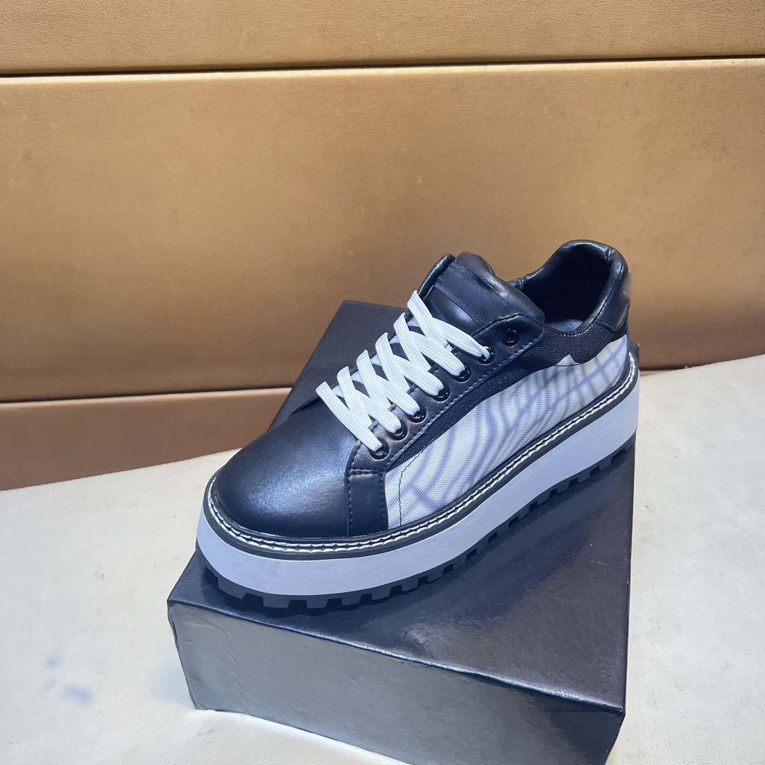 Damen Sneaker mit eleganter Tweed-Oberfläche und verstärkter Sohle R&B