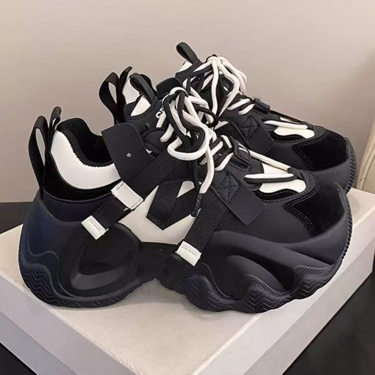 Damen Sportliche Chunky Sneakers mit innovativem Schnürsystem R&B