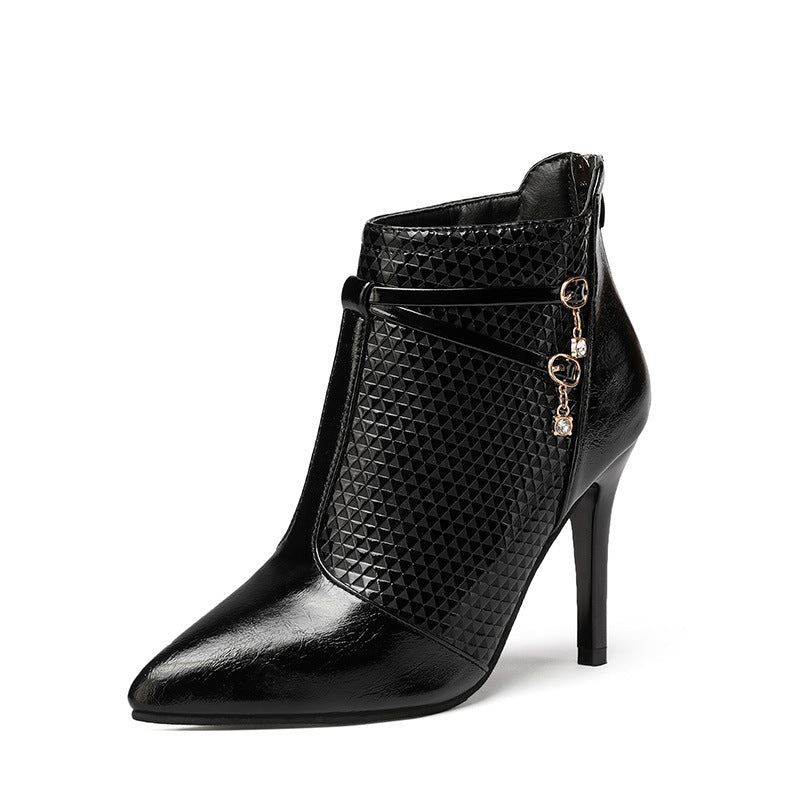 Damen elegante Ankle Boots mit strukturiertem Obermaterial und modischem Schmuckdetail R&B