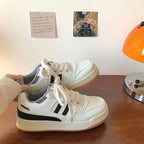 Damen Sneaker mit sportlicher Steppung und rutschfester Sohle