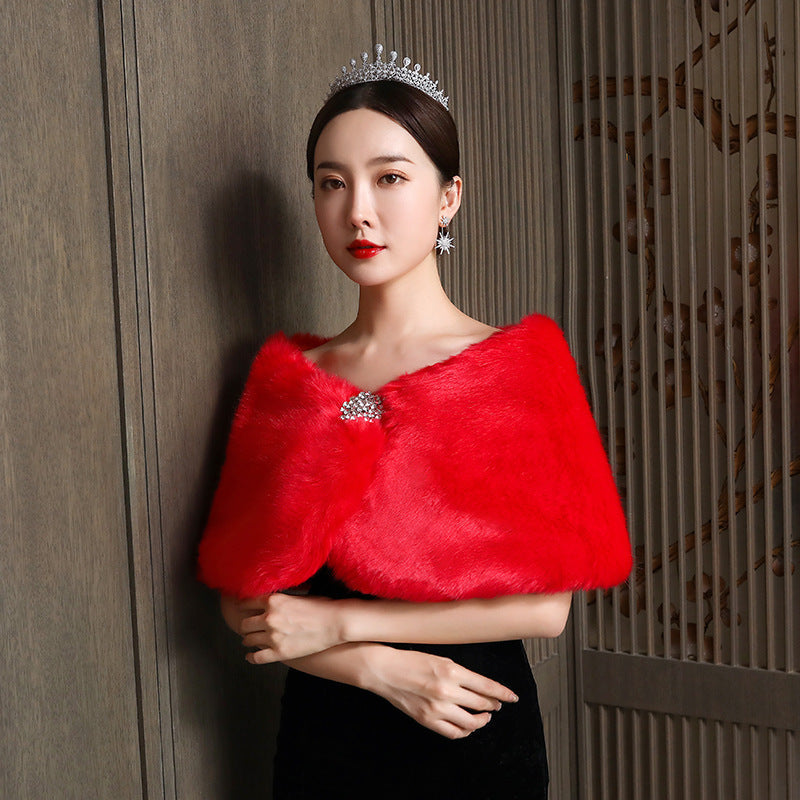 Damen eleganter und luxuriöser Umhang aus Kunstpelz