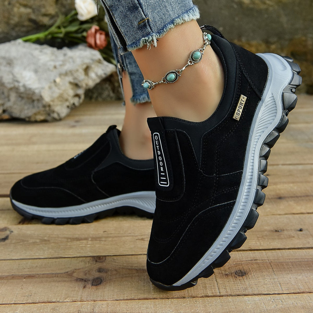 Damen Slip-On Sneakers mit elastischer Einfassung und rutschfester Profilsohle R&B