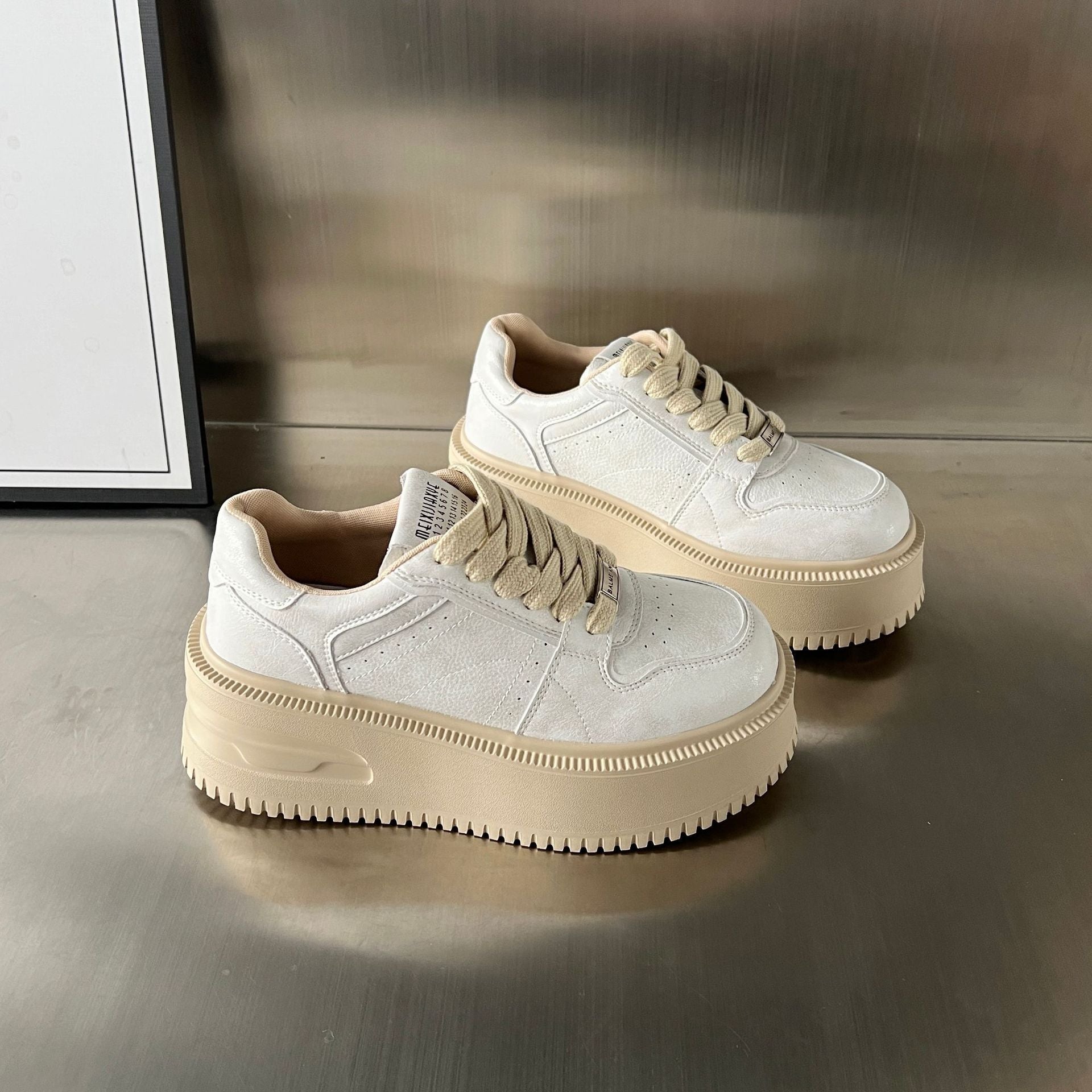 Damen Sneakers mit dickem Plateau und atmungsaktiver Obermaterialstruktur R&B
