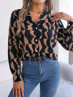 Damen Hemdbluse mit modernem grafischem Muster und eleganter Button-Down-Leiste