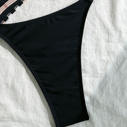 Damen Triangel-Bikini mit verstellbaren Trägern und eleganten Rüschendetails R&B