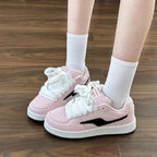Damen Sneakers im sportlichen Retro-Design mit robustem Sohlenprofil