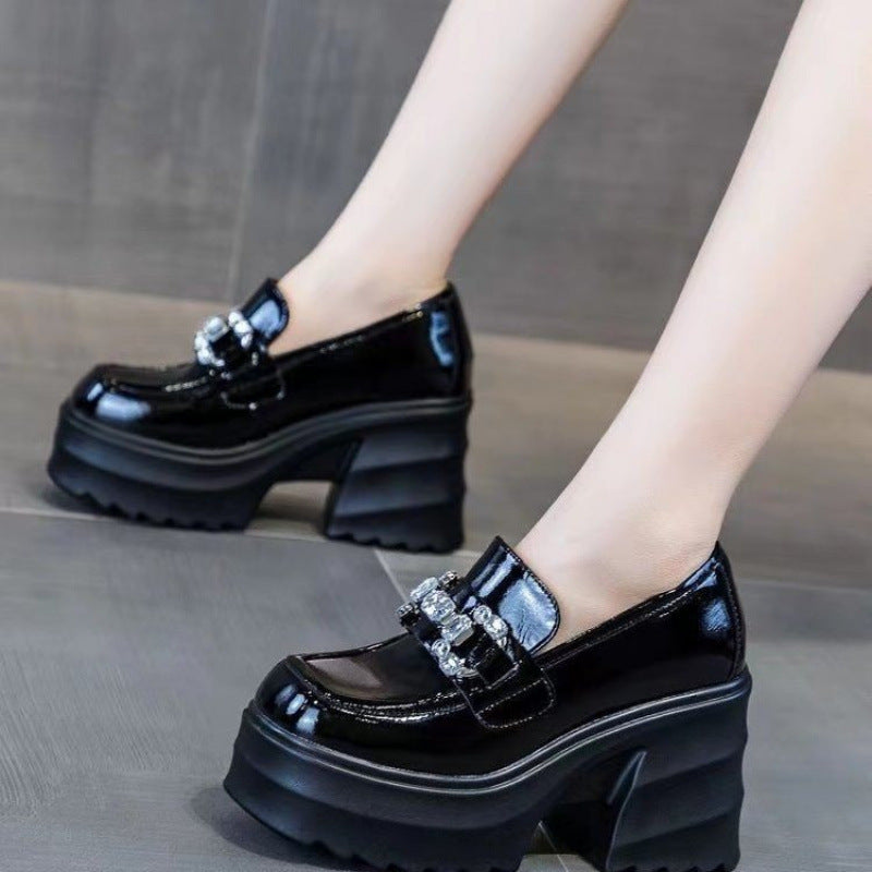 Damen Modische Plateau-Schuhe mit elegantem Kettenakzent R&B