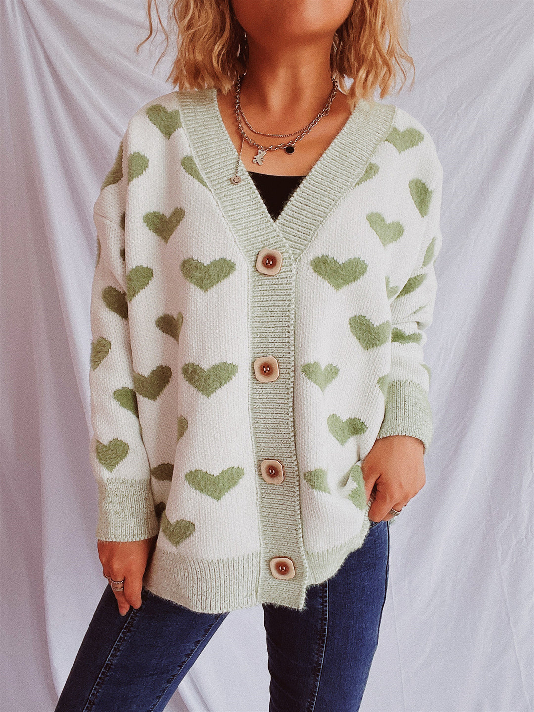 Damen Strickjacke mit herzförmigem Muster und knöpfbarem Design R&B