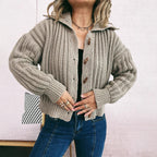 Damen Strickjacke mit dekorativen Knöpfen und strukturiertem Rippenmuster R&B