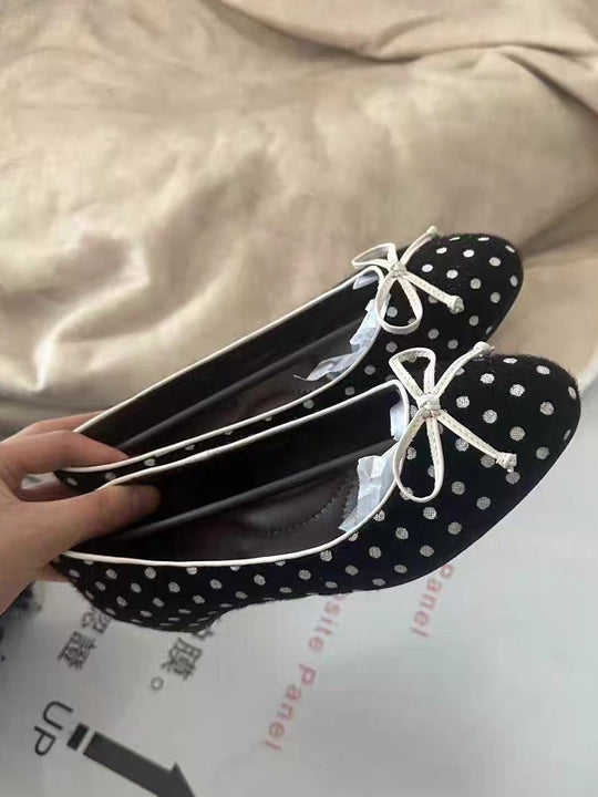 Damen Ballerinas mit klassischem Punktedesign und individuell anpassbarem Riemen R&B