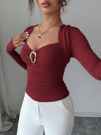 Damen nan figurbetontes Raffung-Top mit herzförmigem Dekolleté, Bustier-Optik und goldener Schmuckklemme R&B