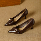 Damen elegante spitze Pumps mit modischem Schnallenakzent