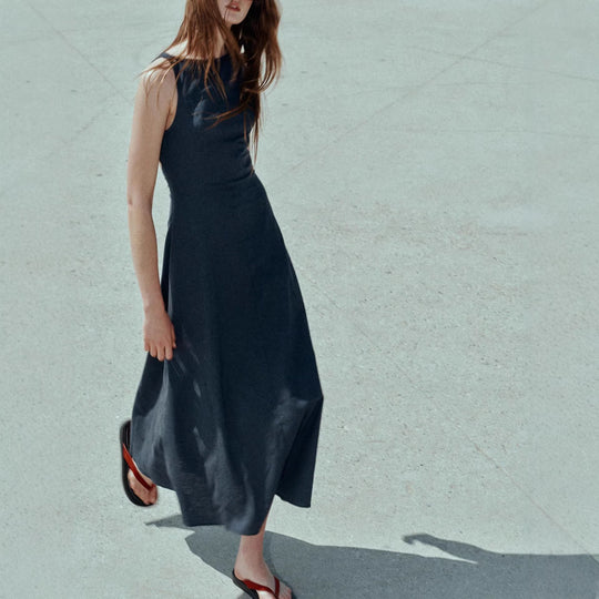 Damen Skaterkleid mit hohem Halsausschnitt und seitlichen Schlitzen R&B