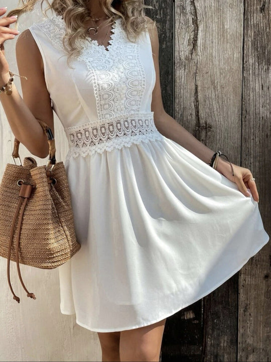 Damen Sommerkleid mit Spitzenakzenten und fließendem Schnitt R&B