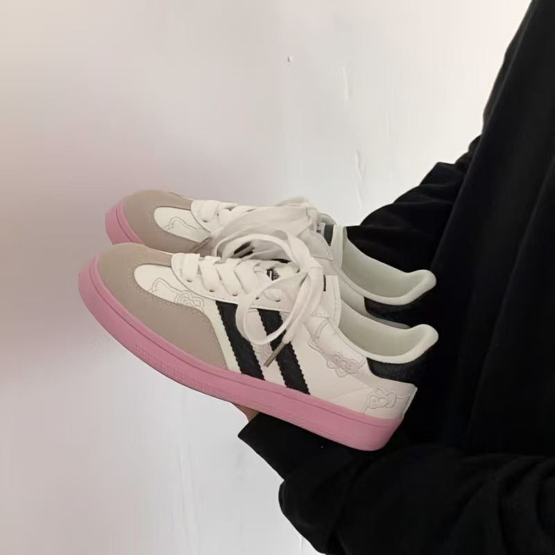 Damen Sneakers mit verspielten Blumenapplikationen und dämpfender Sohle R&B