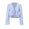 Damen cropped Bluse mit verspielten Rüschendetails und bindbarem Krawattenverschluss EB