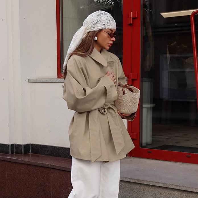 Damen modische Trenchcoatjacke mit taillierter Silhouette und Gürtel R&B