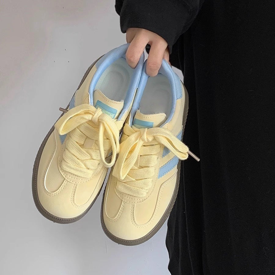 Damen Sneakers mit weichem Obermaterial und trendigen Farbakzenten