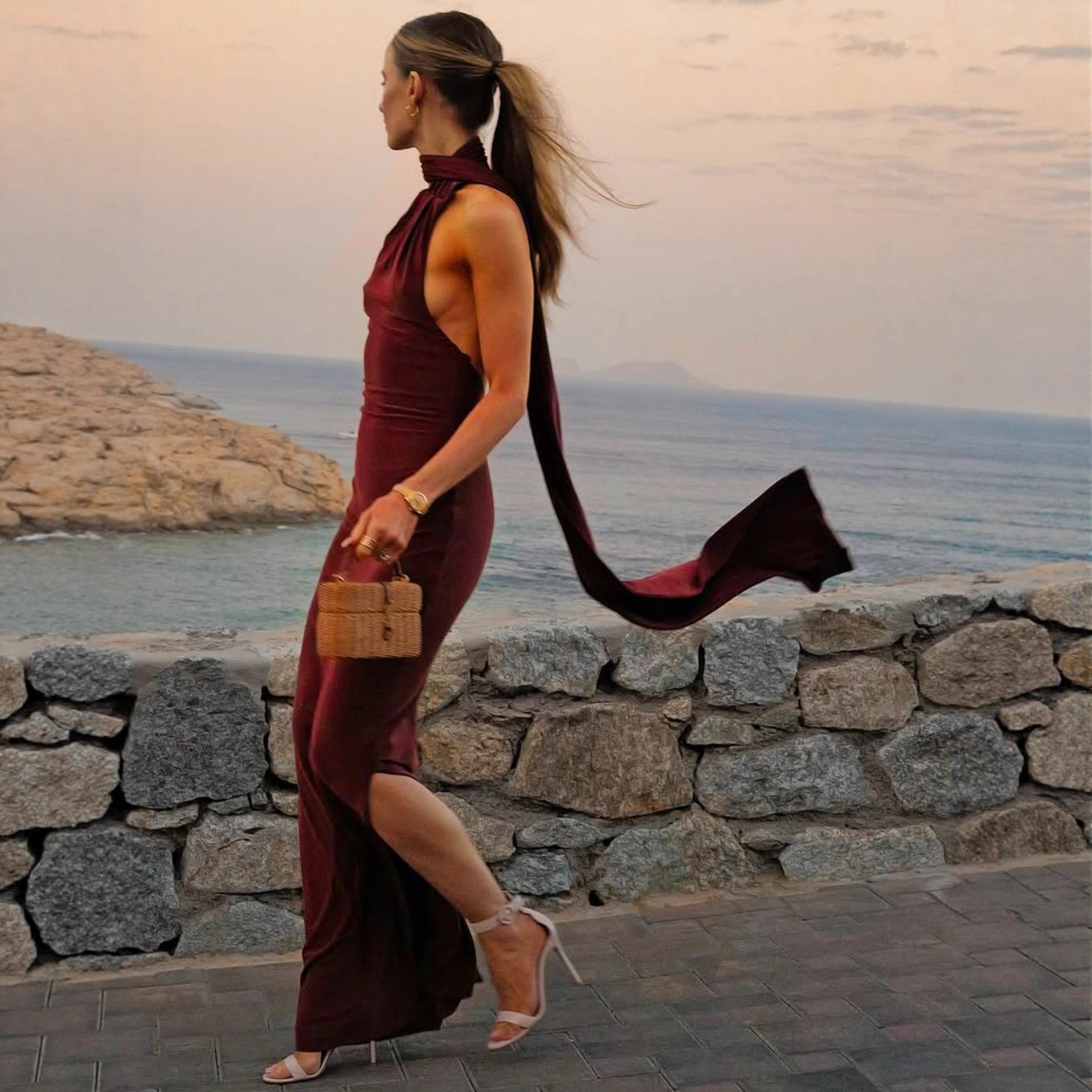 Damen Elegantes Maxikleid mit innovativem Wickeldesign und asymmetrischem Halterhals R&B