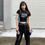 Damen Cropped T-Shirt mit kreativem Grafikdesign