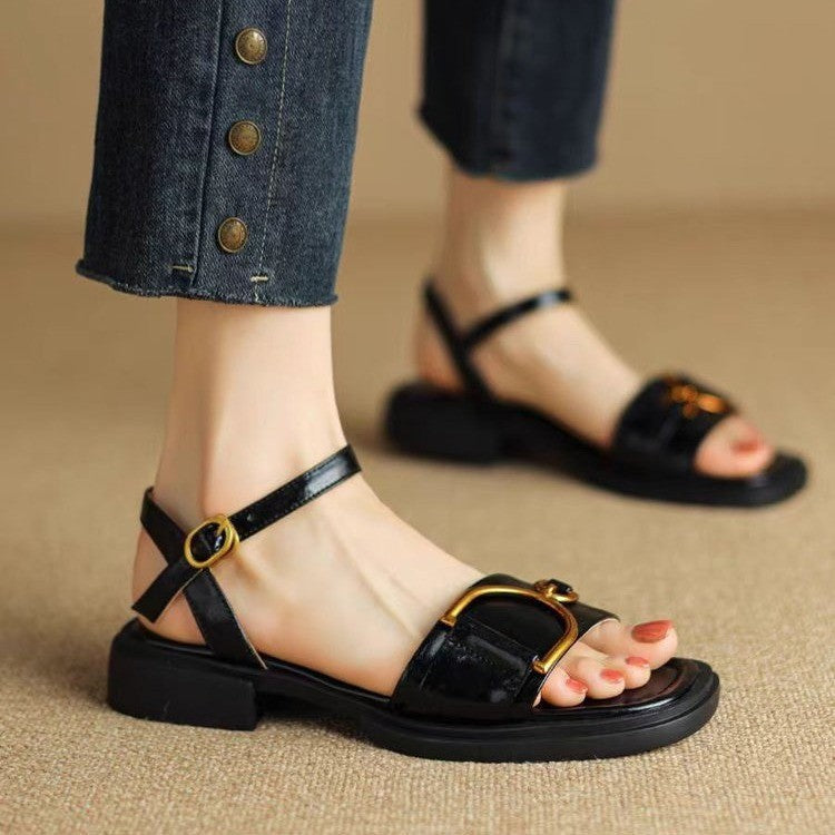 Damen modische Sling-Sandalen mit eleganter Schnallenapplikation