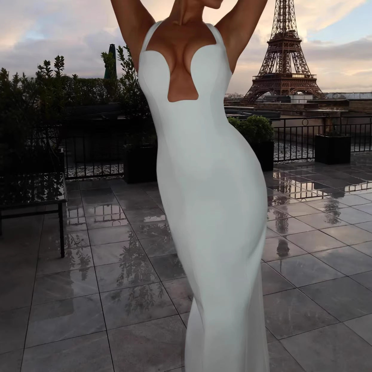 Damen Maxikleid mit tiefem Ausschnitt und Taschen R&B