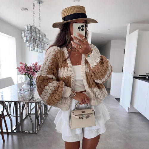 Damen Grobstrickjacke mit grafischem Muster und voluminösen Ärmeln R&B