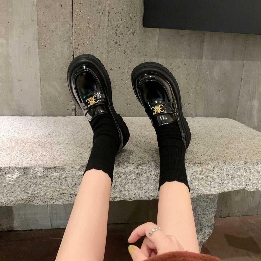 Damen Chunky Loafers aus hochwertigem Lackleder mit eleganter Schnallen-Applikation