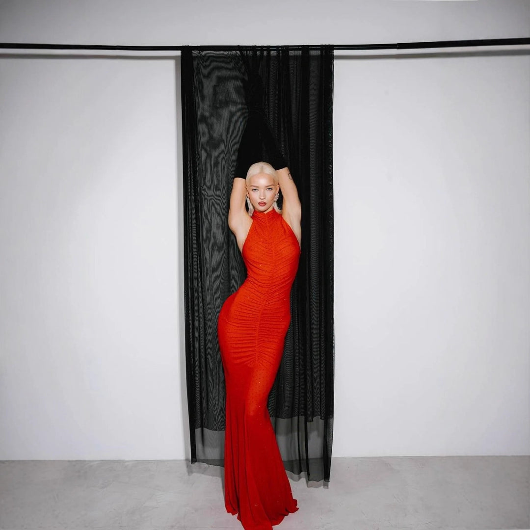 Damen Elegantes langes Abendkleid mit Raffung und schimmernden Akzenten R&B