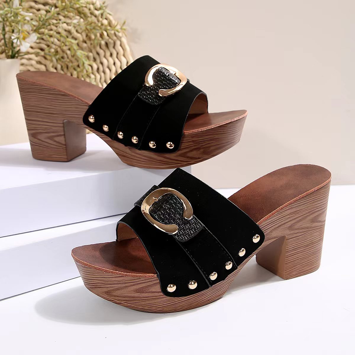 Damen Plattform-Sandaletten mit dekorativem Metallic-Detail und komfortablem Blockabsatz R&B
