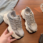 Damen Sportliche LaufSneaker mit atmungsaktivem Mesh-Obermaterial und dämpfender Sohle R&B