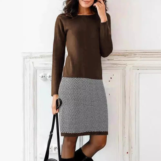 Elegantes Damen Strickkleid mit Chevron-Muster für Alltag & Büro | R&B