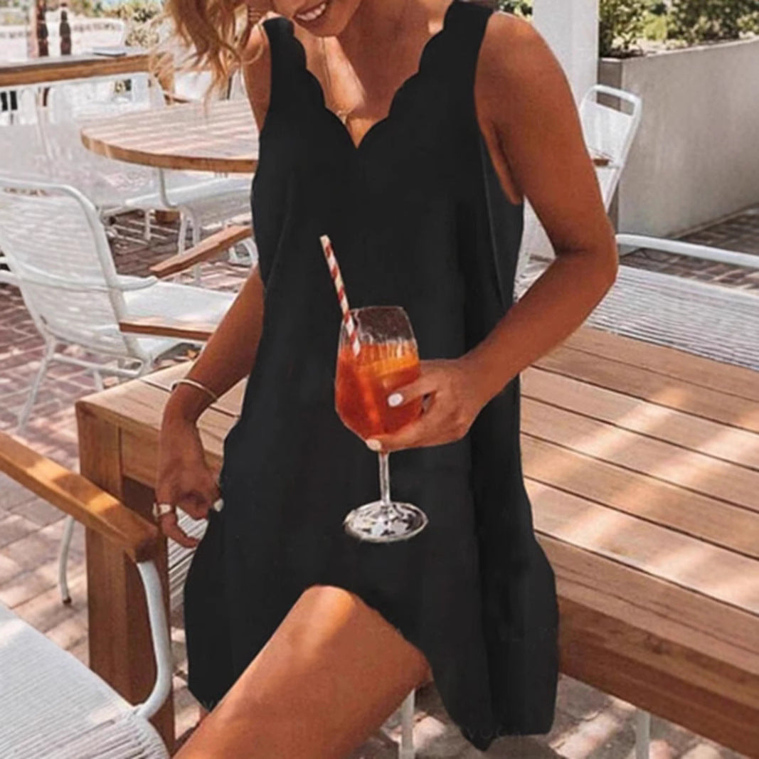 Damen ärmelloses Freizeitkleid mit modischem Wellen-Ausschnitt Heidi-Mode
