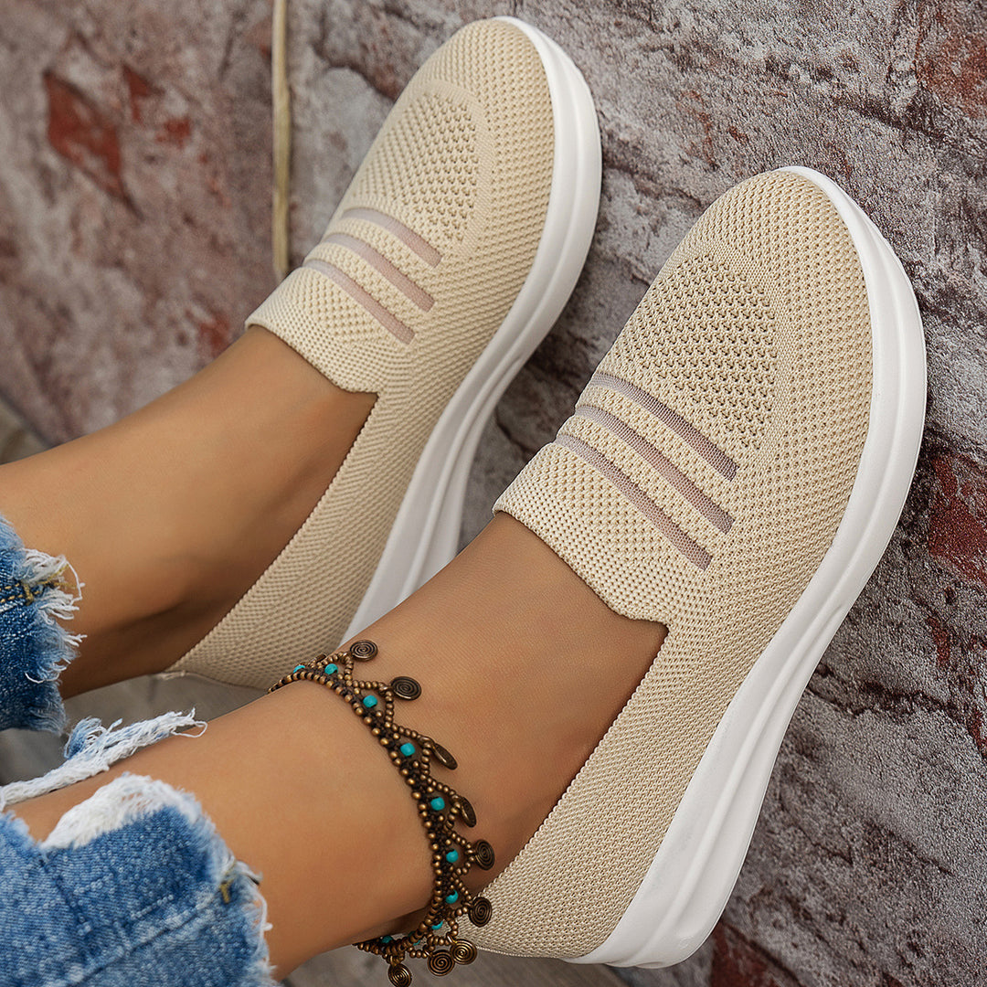 Damen Slip-On Sneakers mit flexiblem Obermaterial und rutschfester Sohle R&B