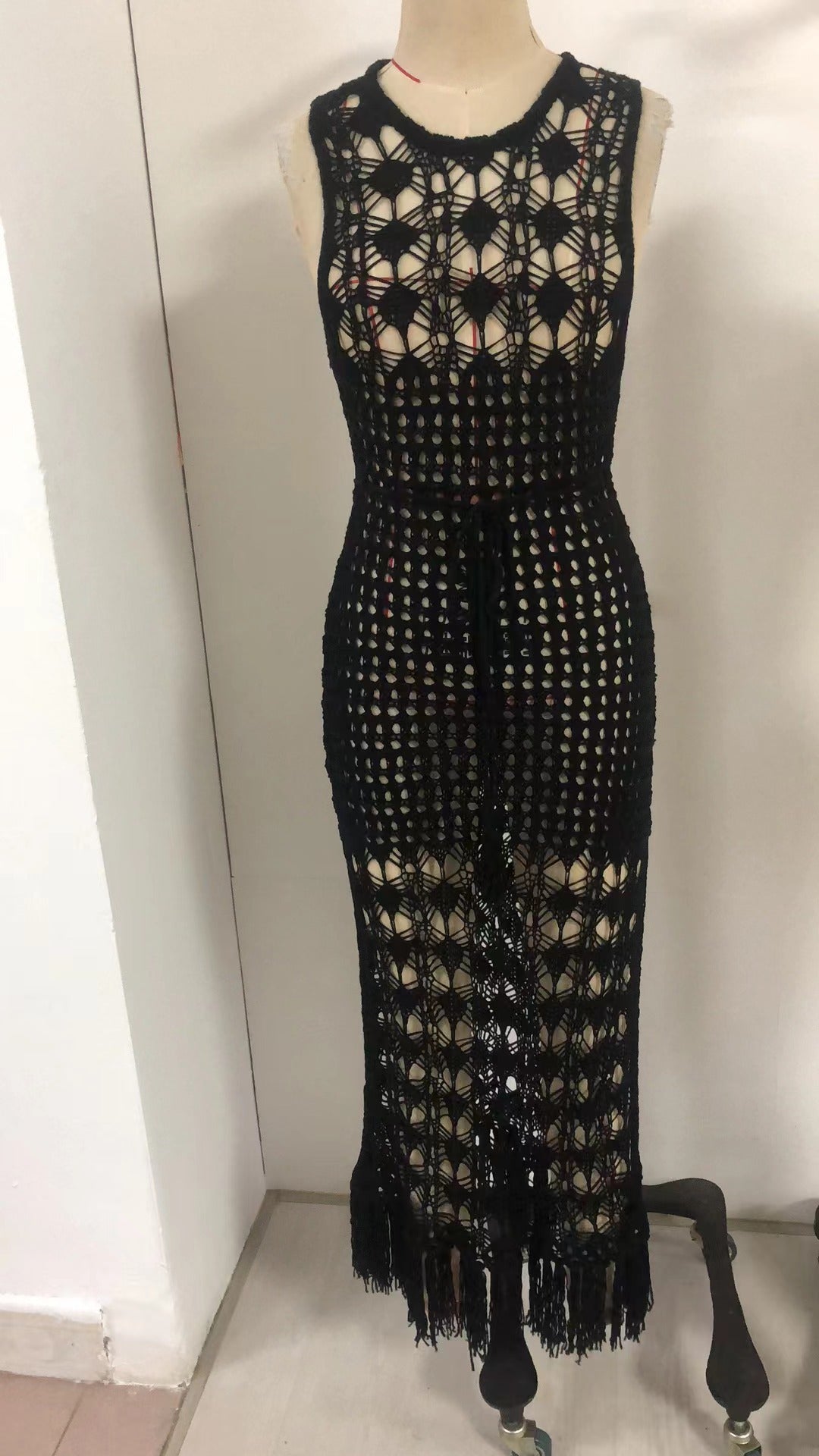 Damen gehäkeltes Maxikleid mit dezenter Lochmuster-Optik R&B