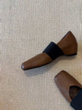 Damen Ballerina mit modernem Schnitt und elastischem Riemendesign
