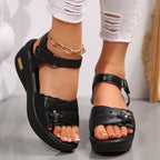 Damen Komfortable Wedge-Sandaletten mit zierlichem Blumenapplikation R&B